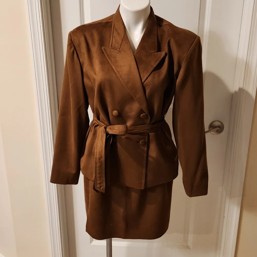 San Marino 2 piece brown set size small